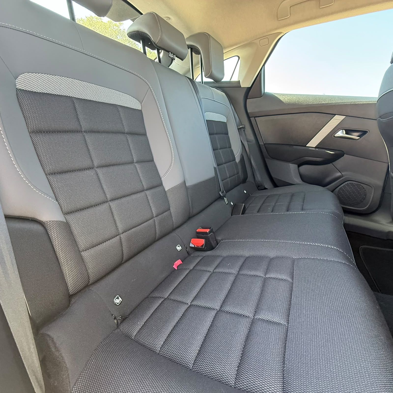 CITROEN C4 V3 1.2 Turbo 110 ch e DCS6 You 5P occasion - Leader export auto Algérie, licence moudjahidine, CCR (Vue 18) - DJCAR