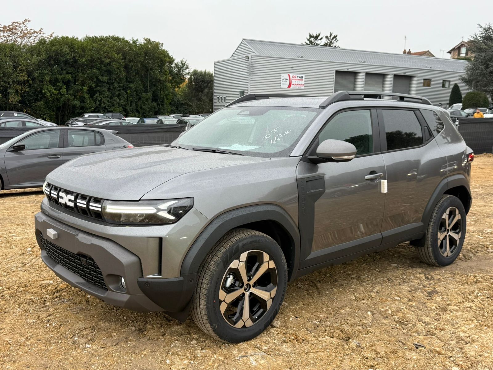 DACIA DUSTER New Journey 1.3 Tce 150 Ch BVA neuf - Leader export auto Algérie, licence moudjahidine, CCR (Vue 1) - DJCAR