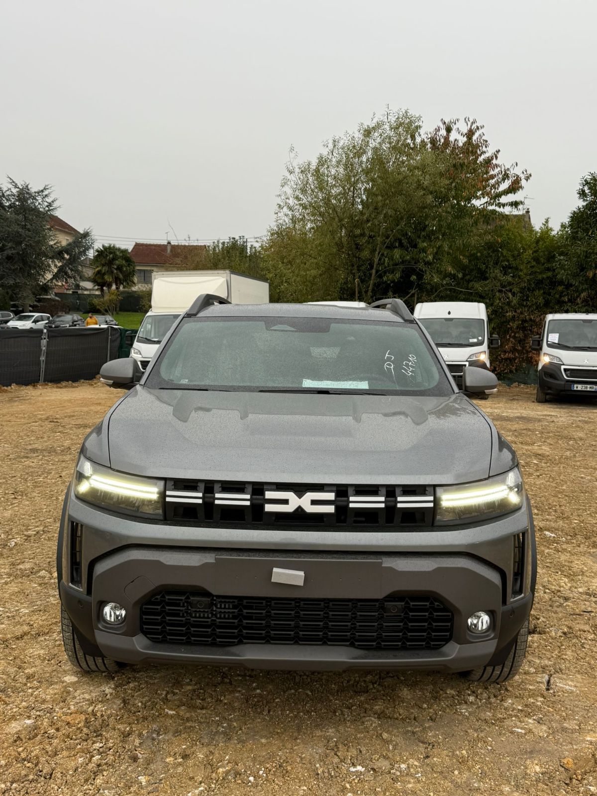 DACIA DUSTER New Journey 1.3 Tce 150 Ch BVA neuf - Leader export auto Algérie, licence moudjahidine, CCR (Vue 3) - DJCAR