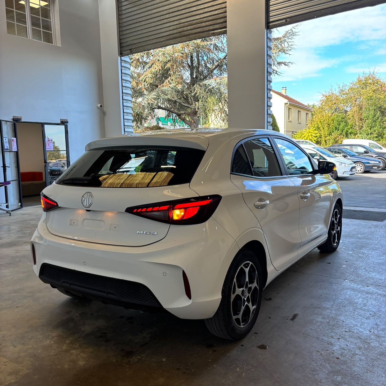 MG MG3 ICE 1.5L MT 2WD 116ch Comfort 5P occasion - Leader export auto Algérie, licence moudjahidine, CCR (Vue 5) - DJCAR