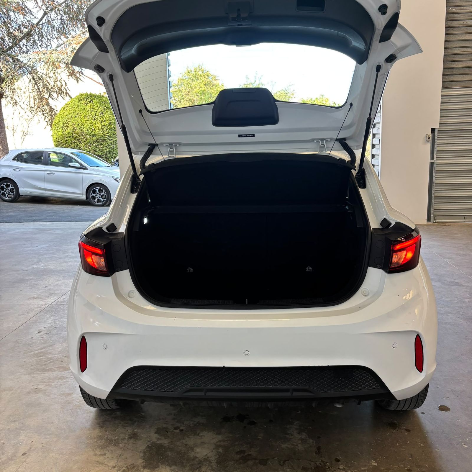 MG MG3 ICE 1.5L MT 2WD 116ch Comfort 5P occasion - Leader export auto Algérie, licence moudjahidine, CCR (Vue 7) - DJCAR