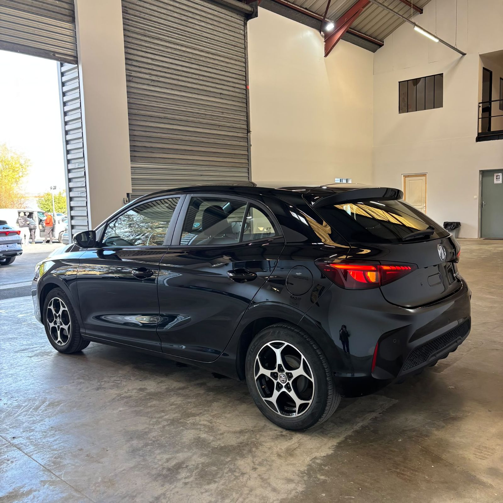 MG MG3 ICE 1.5L MT 2WD 116ch Comfort 5P occasion - Leader export auto Algérie, licence moudjahidine, CCR (Vue 6) - DJCAR