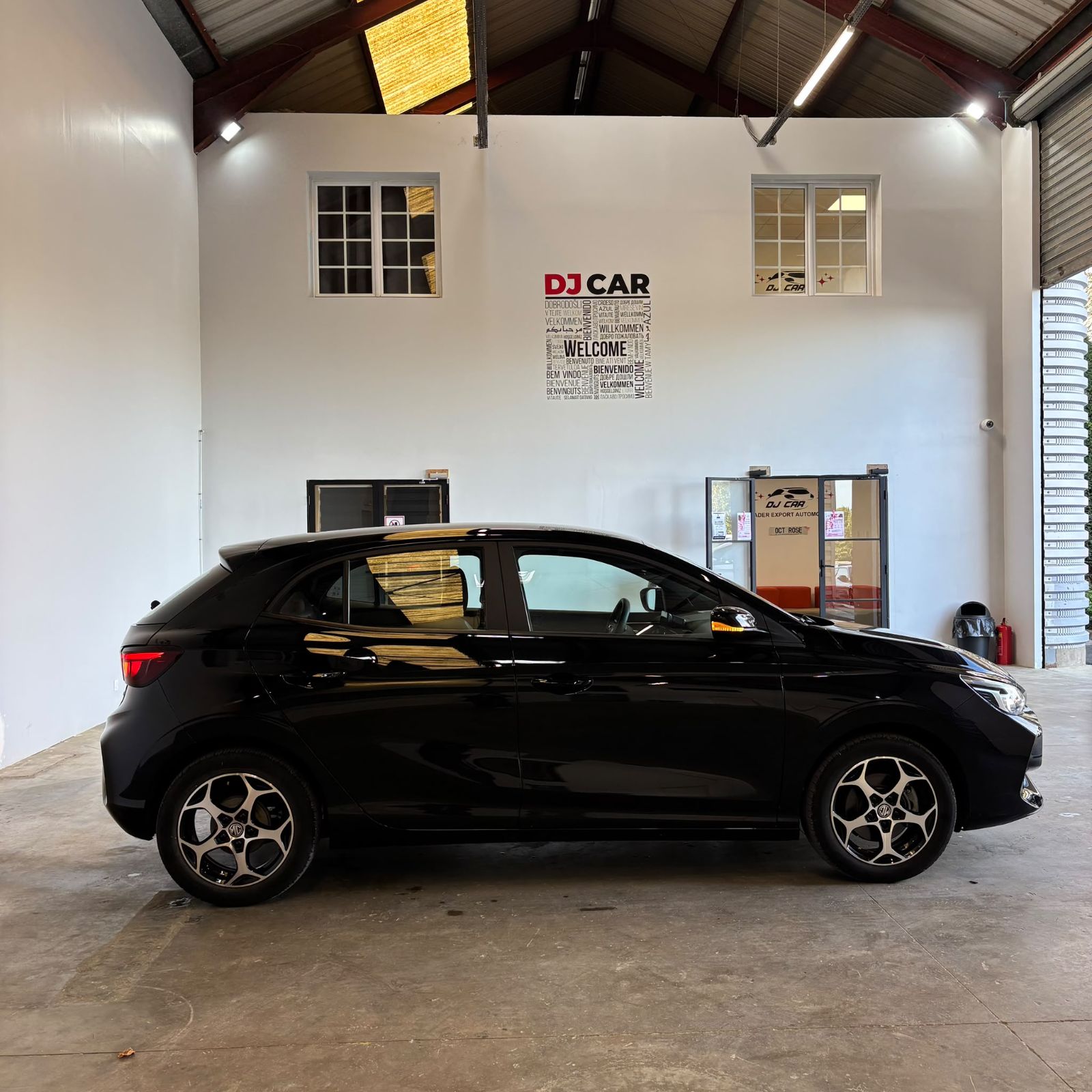 MG MG3 ICE 1.5L MT 2WD 116ch Comfort 5P occasion - Leader export auto Algérie, licence moudjahidine, CCR (Vue 10) - DJCAR