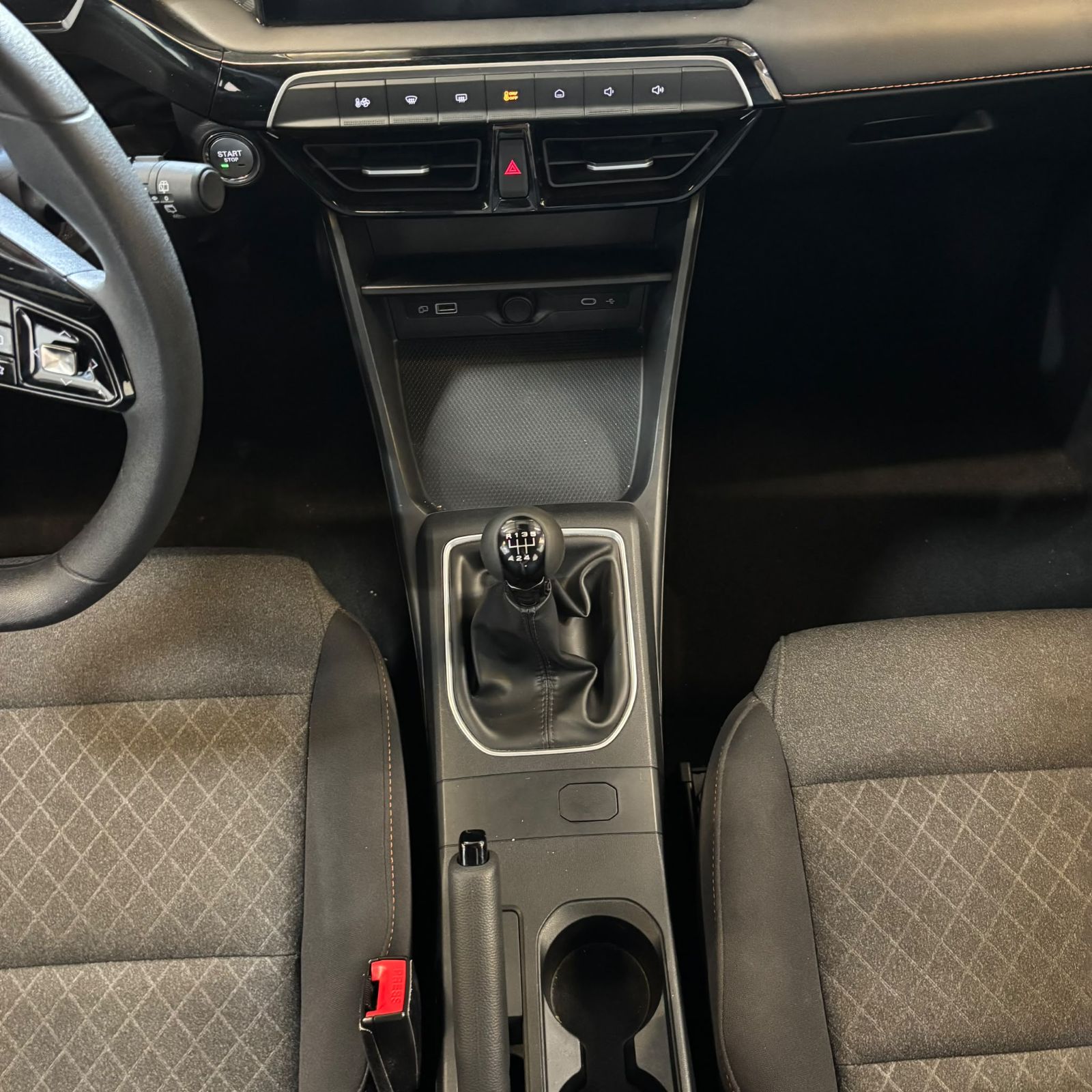 MG MG3 ICE 1.5L MT 2WD 116ch Comfort 5P occasion - Leader export auto Algérie, licence moudjahidine, CCR (Vue 16) - DJCAR