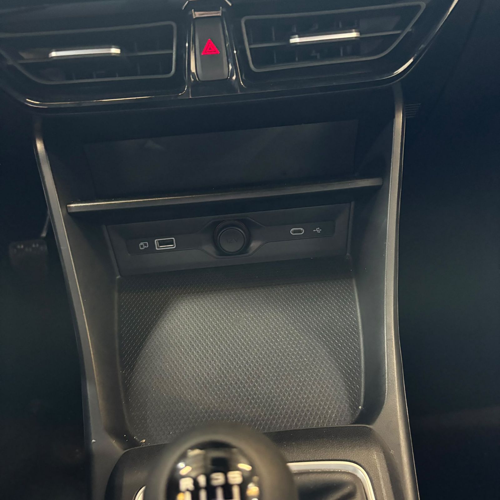 MG MG3 ICE 1.5L MT 2WD 116ch Comfort 5P occasion - Leader export auto Algérie, licence moudjahidine, CCR (Vue 17) - DJCAR