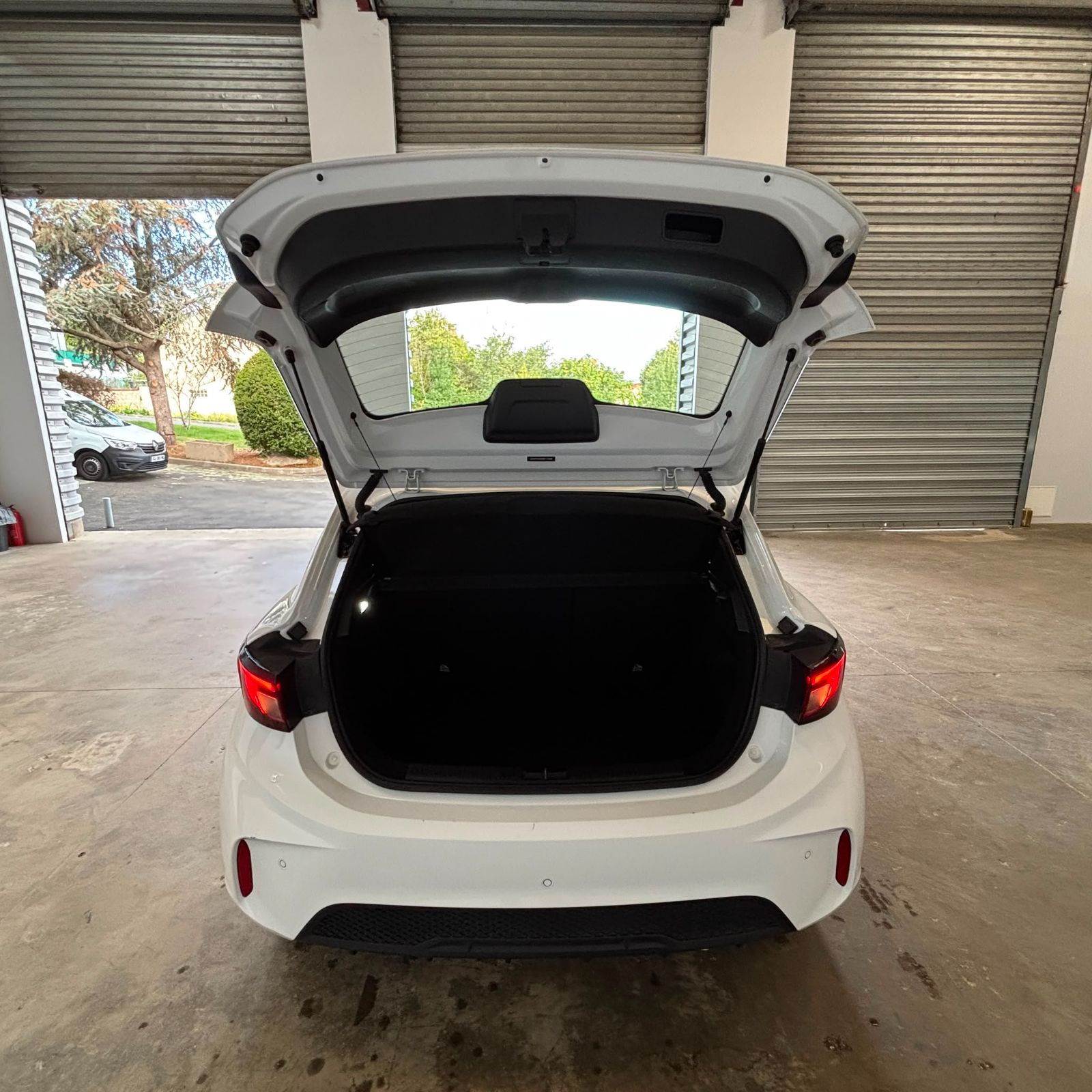 MG MG3 ICE 1.5L MT 2WD 116ch Comfort 5P occasion - Leader export auto Algérie, licence moudjahidine, CCR (Vue 6) - DJCAR
