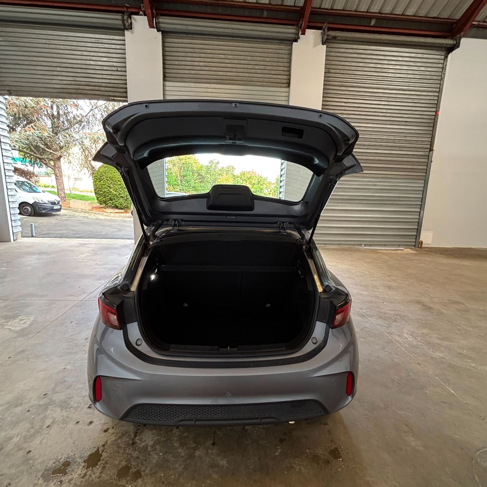MG MG3 ICE 1.5L MT 2WD 116ch Comfort 5P occasion - Leader export auto Algérie, licence moudjahidine, CCR (Vue 6) - DJCAR
