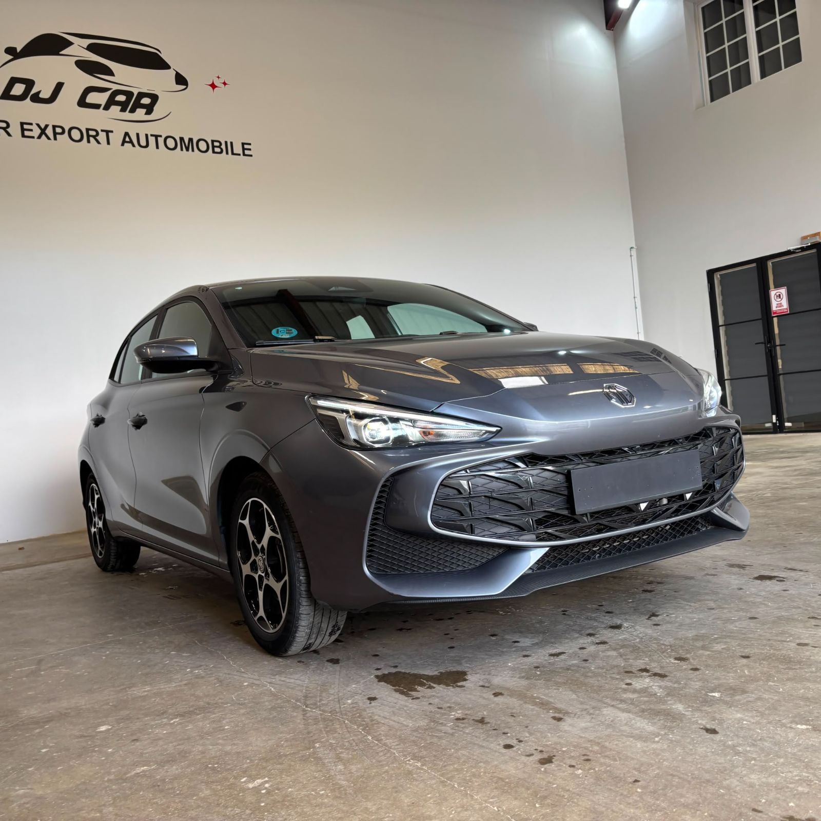 MG MG3 ICE 1.5L MT 2WD 116ch Comfort 5P occasion - Leader export auto Algérie, licence moudjahidine, CCR (Vue 11) - DJCAR