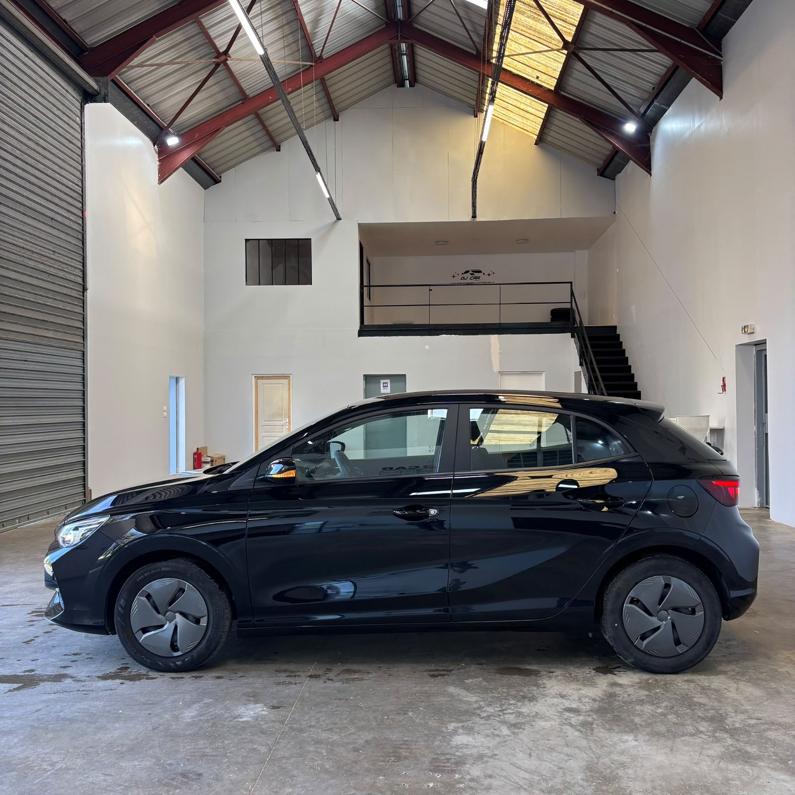 MG MG3 ICE 1.5L MT 2WD 116ch Standard 5P occasion - Leader export auto Algérie, licence moudjahidine, CCR (Vue 5) - DJCAR