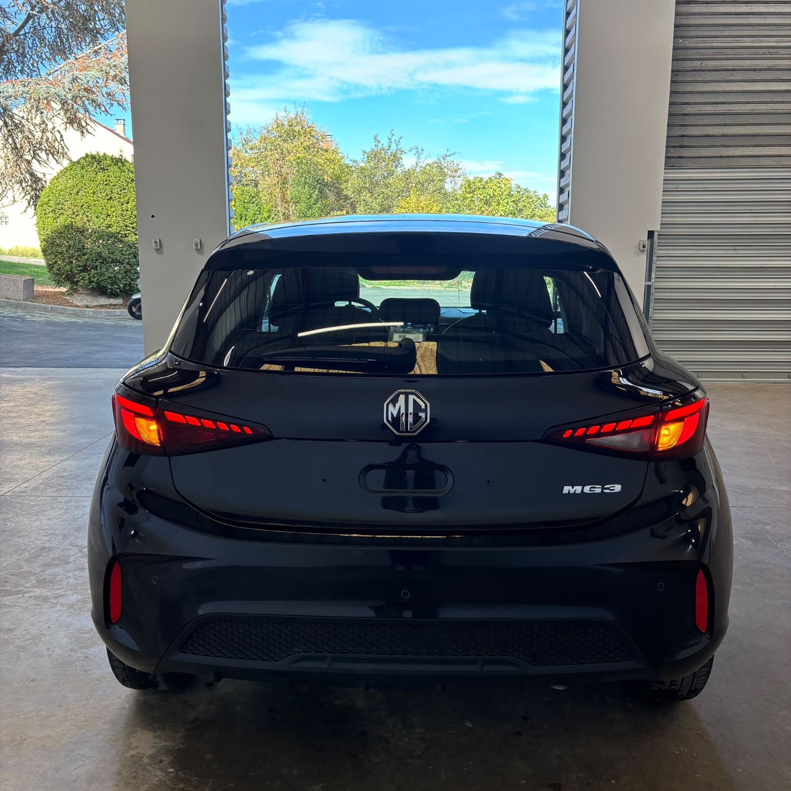 MG MG3 ICE 1.5L MT 2WD 116ch Standard 5P occasion - Leader export auto Algérie, licence moudjahidine, CCR (Vue 8) - DJCAR