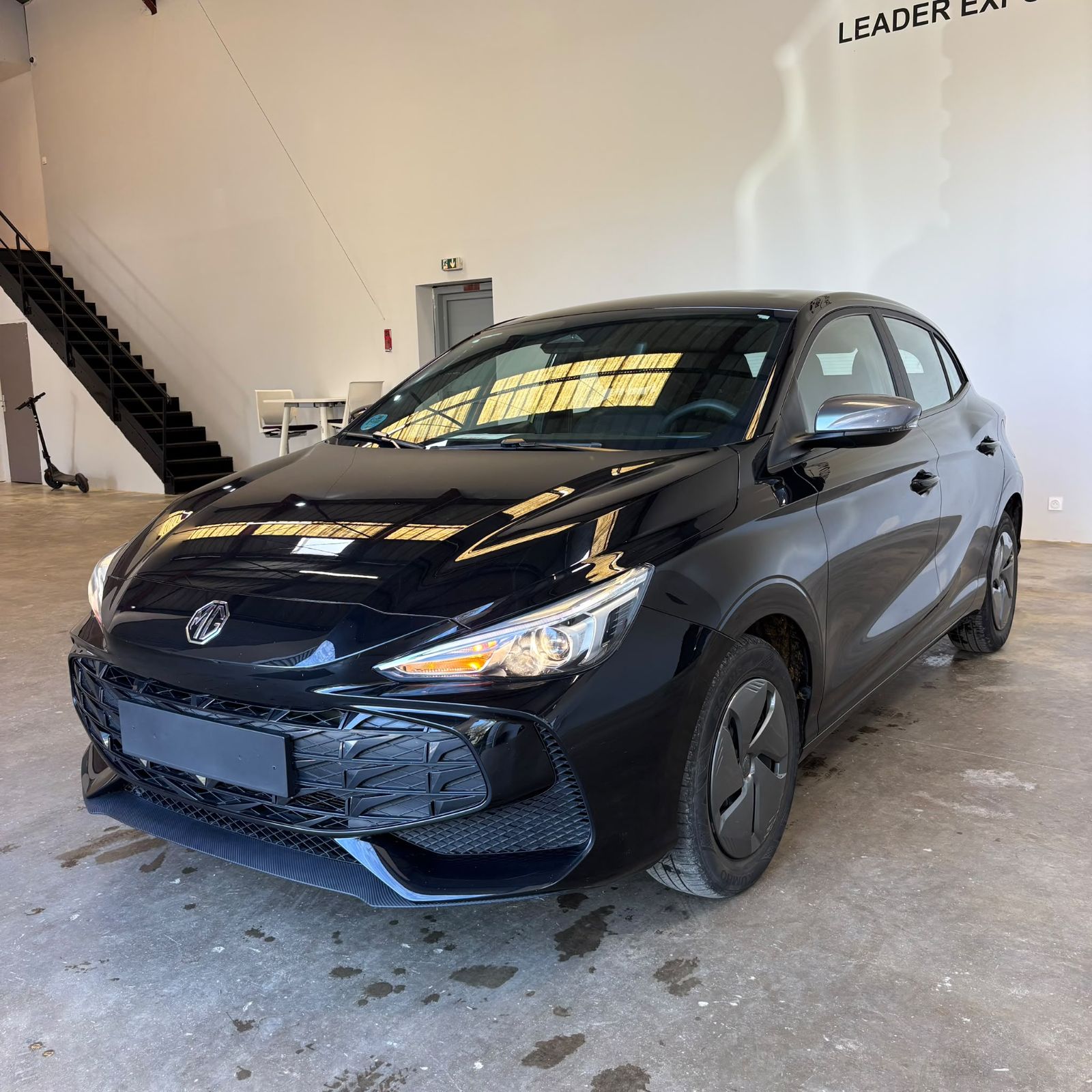MG MG3 ICE 1.5L MT 2WD 116ch Standard 5P occasion - Leader export auto Algérie, licence moudjahidine, CCR (Vue 2) - DJCAR