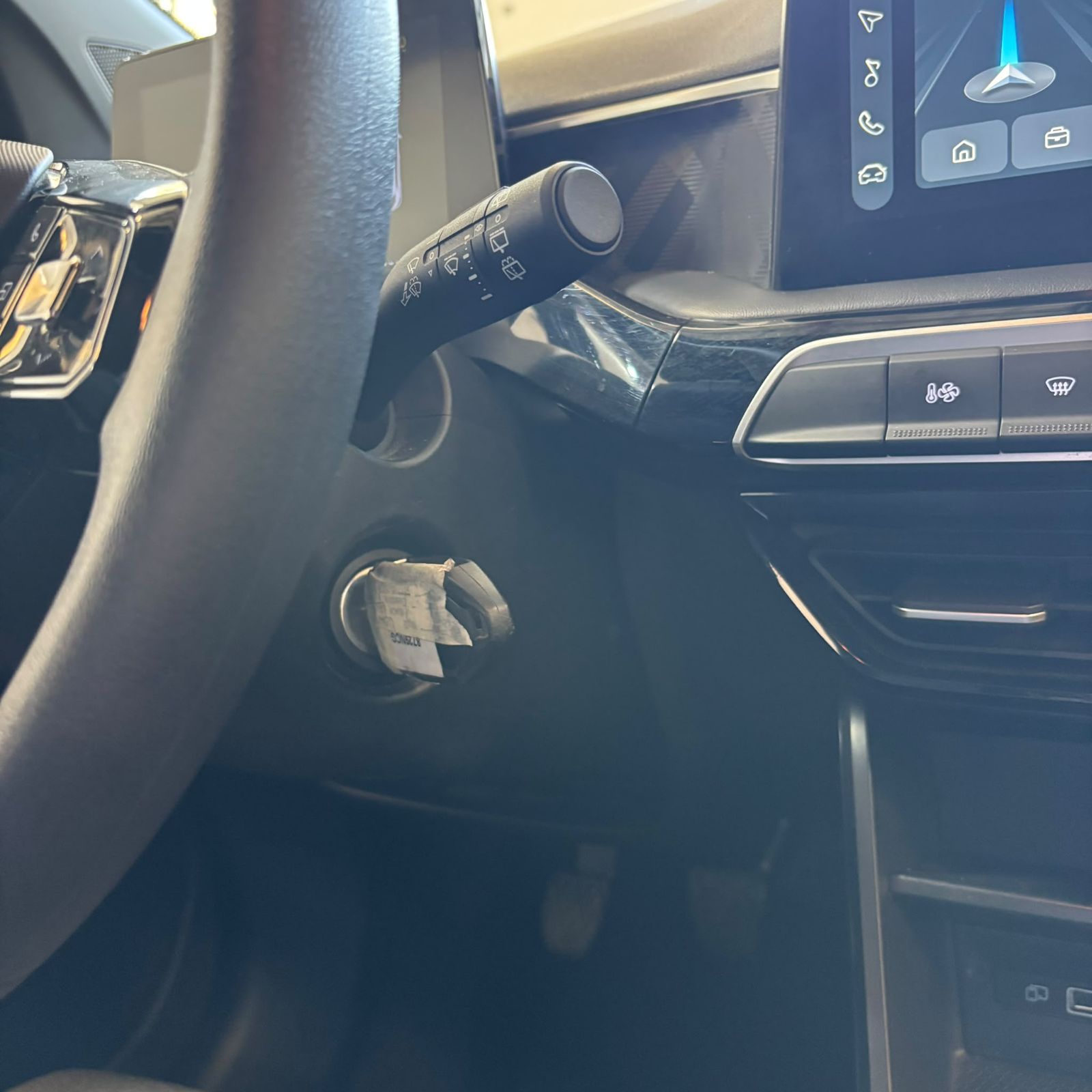 MG MG3 ICE 1.5L MT 2WD 116ch Standard 5P occasion - Leader export auto Algérie, licence moudjahidine, CCR (Vue 14) - DJCAR