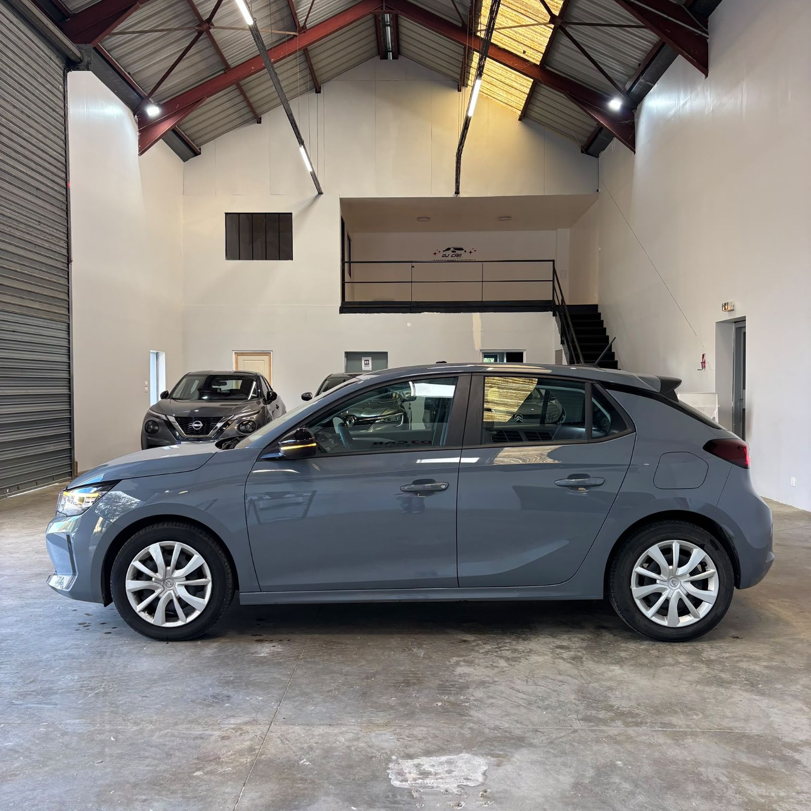 OPEL CORSA 1.2 PT 75CH BUSINESS ELEGANCE BVM5 occasion - Leader export auto Algérie, licence moudjahidine, CCR (Vue 4) - DJCAR