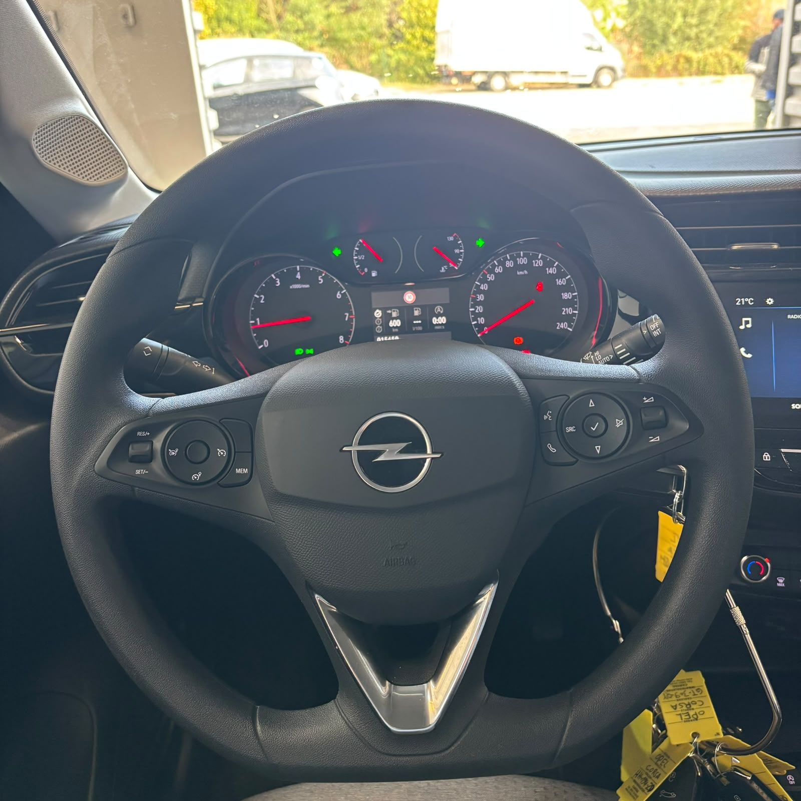 OPEL CORSA 1.2 Turbo 100 ch Edition 5P occasion - Leader export auto Algérie, licence moudjahidine, CCR (Vue 10) - DJCAR