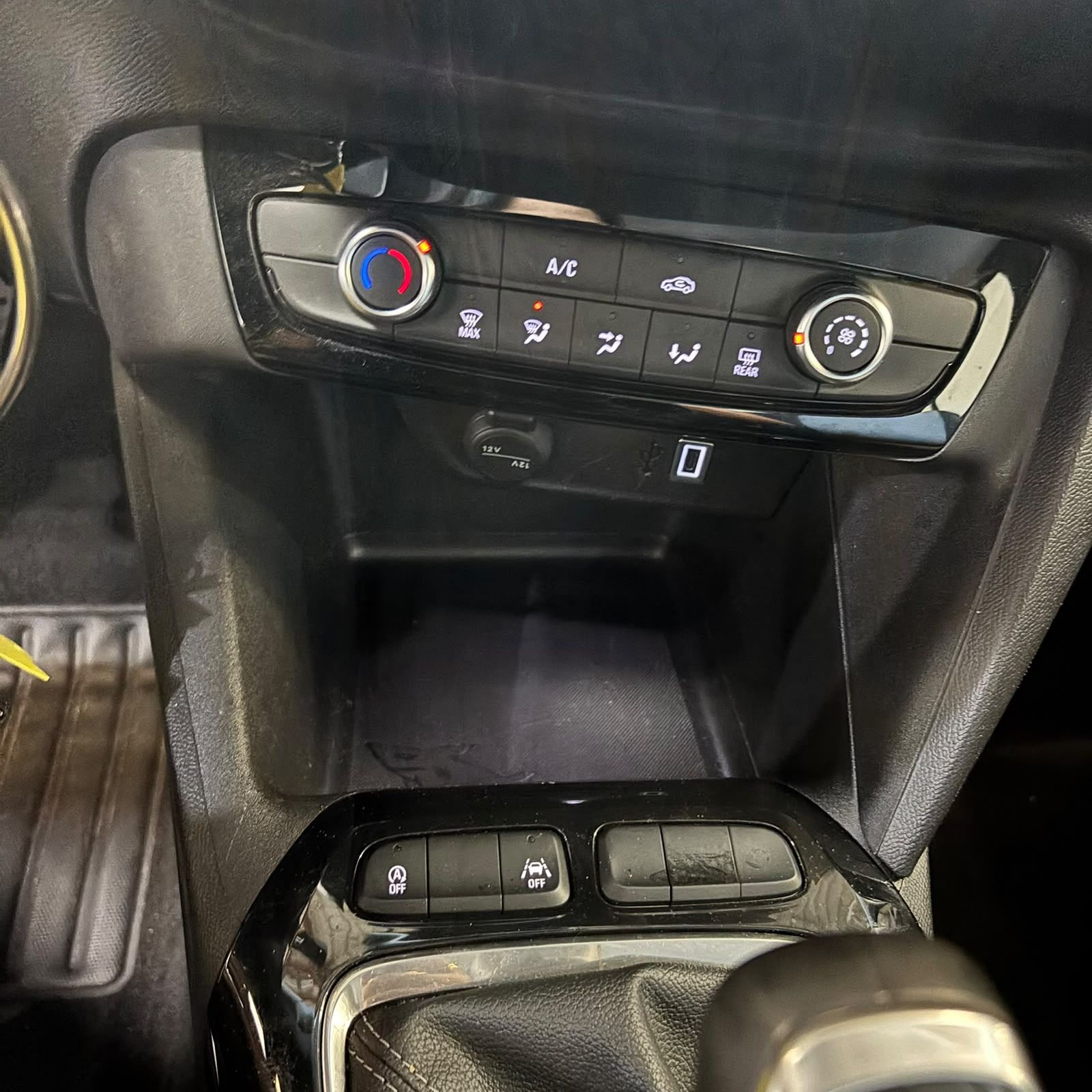 OPEL CORSA 1.2 Turbo 100 ch Edition 5P occasion - Leader export auto Algérie, licence moudjahidine, CCR (Vue 13) - DJCAR