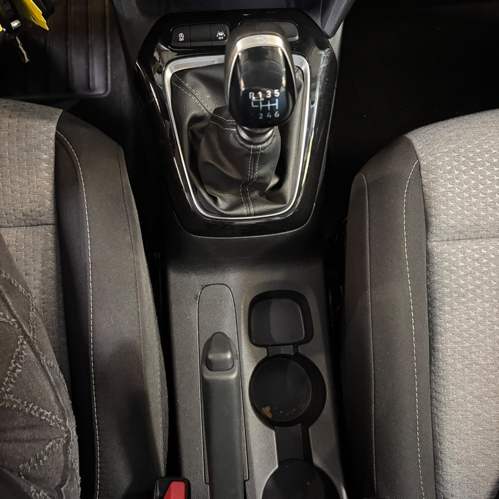 OPEL CORSA 1.2 Turbo 100 ch Edition 5P occasion - Leader export auto Algérie, licence moudjahidine, CCR (Vue 14) - DJCAR