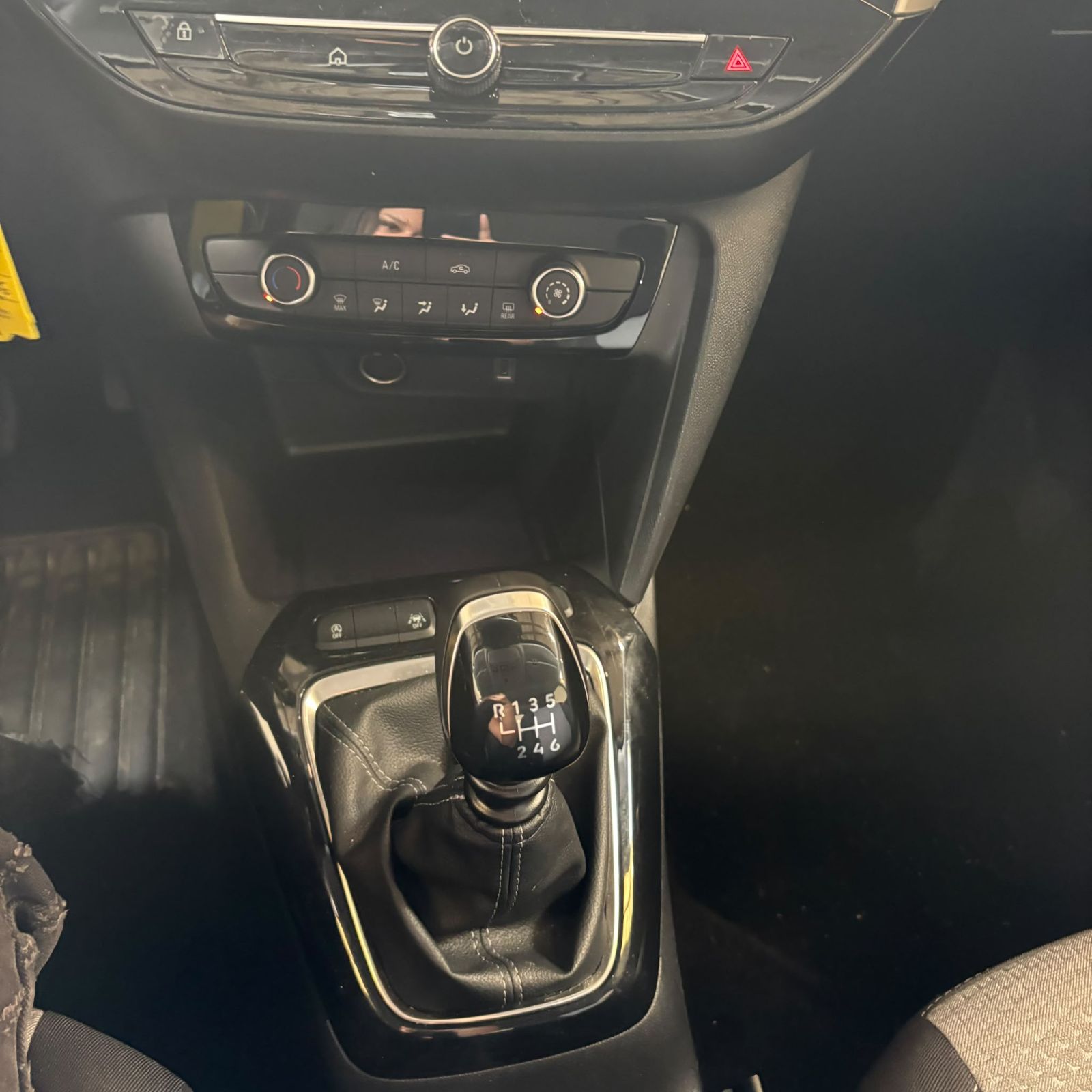 OPEL CORSA 1.2 Turbo 100 ch Edition 5P occasion - Leader export auto Algérie, licence moudjahidine, CCR (Vue 15) - DJCAR