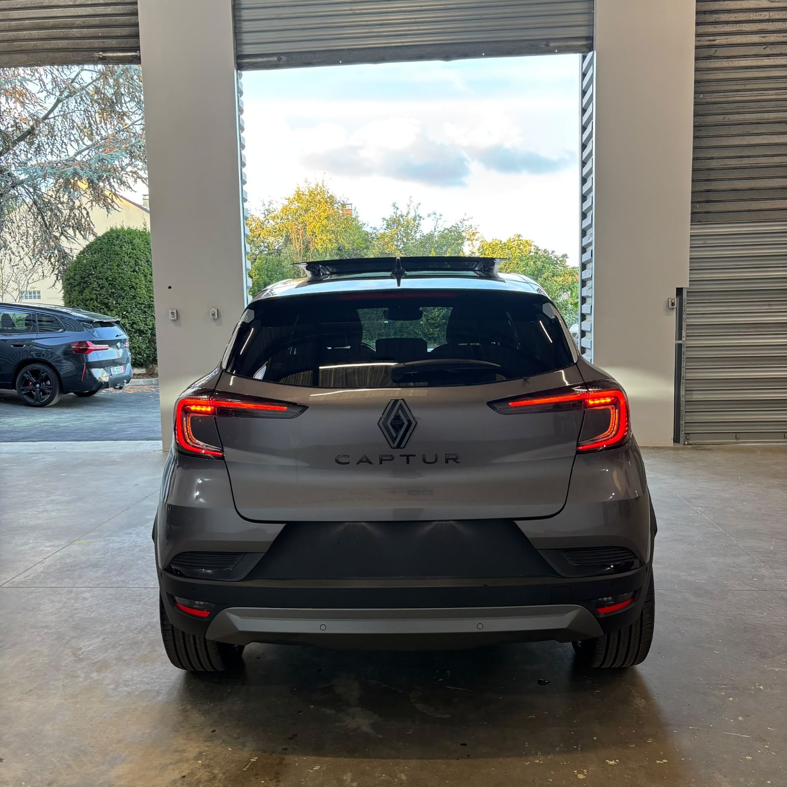 RENAULT CAPTUR ALPINE 1.3 Tce 155Ch BVA TOIT NOIR neuf - Leader export auto Algérie, licence moudjahidine, CCR (Vue 7) - DJCAR
