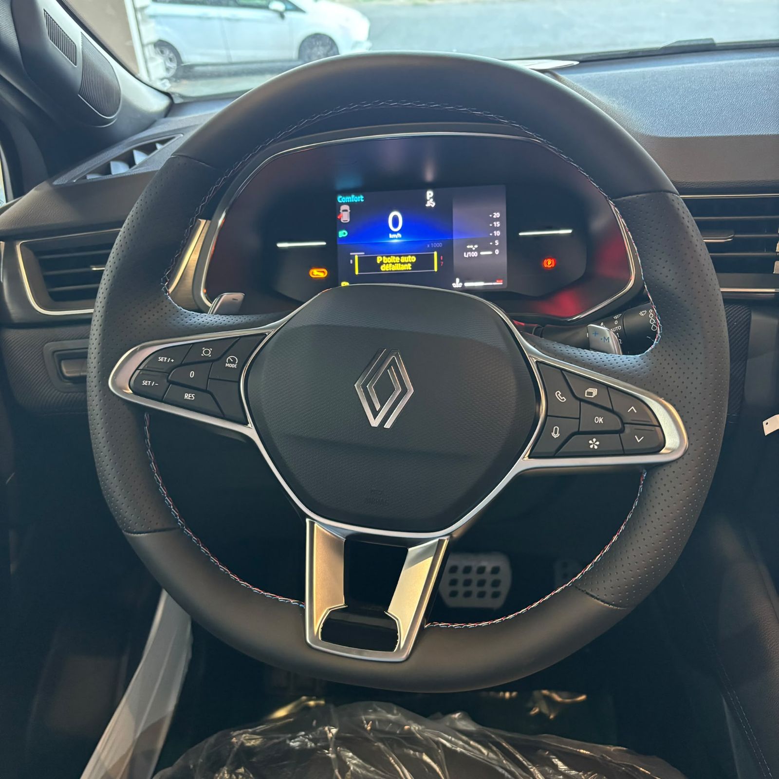 RENAULT CAPTUR ALPINE 1.3 Tce 155Ch BVA TOIT NOIR neuf - Leader export auto Algérie, licence moudjahidine, CCR (Vue 14) - DJCAR