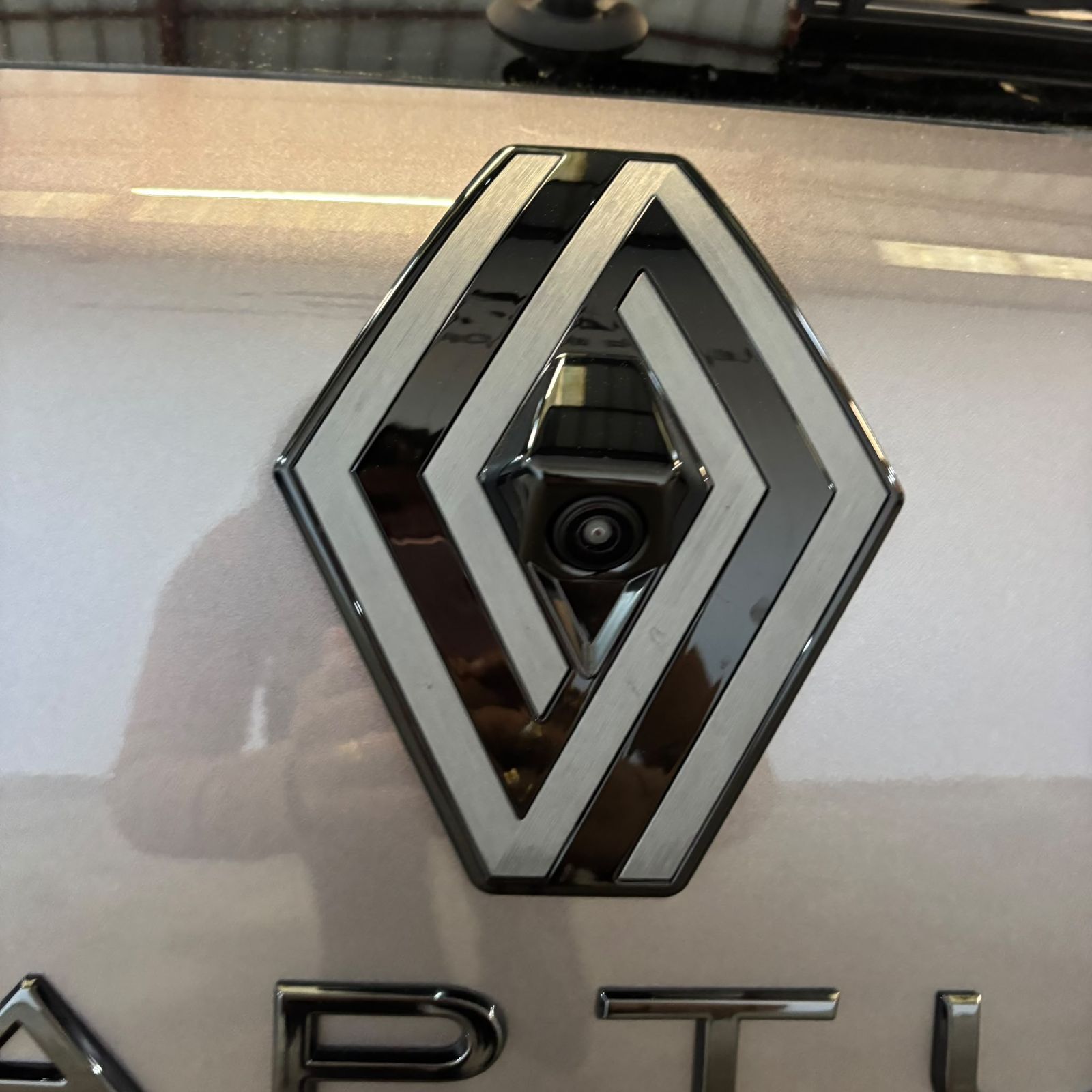 RENAULT CAPTUR ALPINE 1.3 Tce 155Ch BVA TOIT NOIR neuf - Leader export auto Algérie, licence moudjahidine, CCR (Vue 16) - DJCAR
