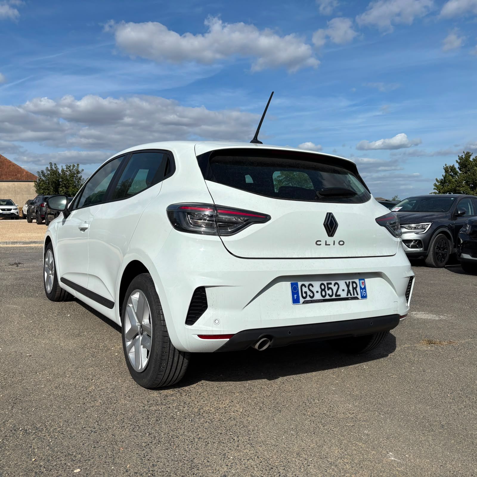 RENAULT CLIO V 1.0 SCe 65 Evolution 5P occasion - Leader export auto Algérie, licence moudjahidine, CCR (Vue 7) - DJCAR