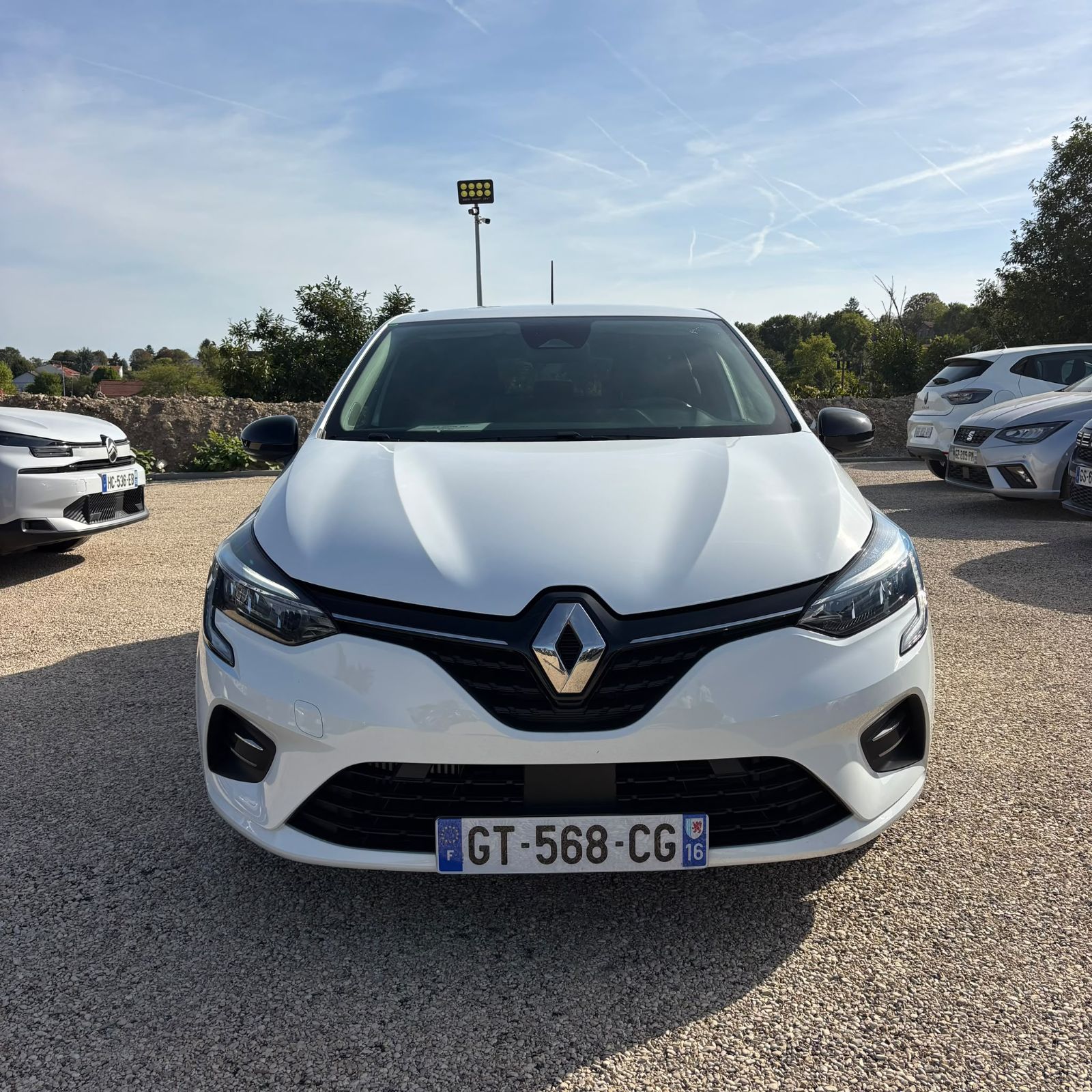 RENAULT CLIO V 1.0 TCe 90 Evolution 5P occasion - Leader export auto Algérie, licence moudjahidine, CCR (Vue 3) - DJCAR