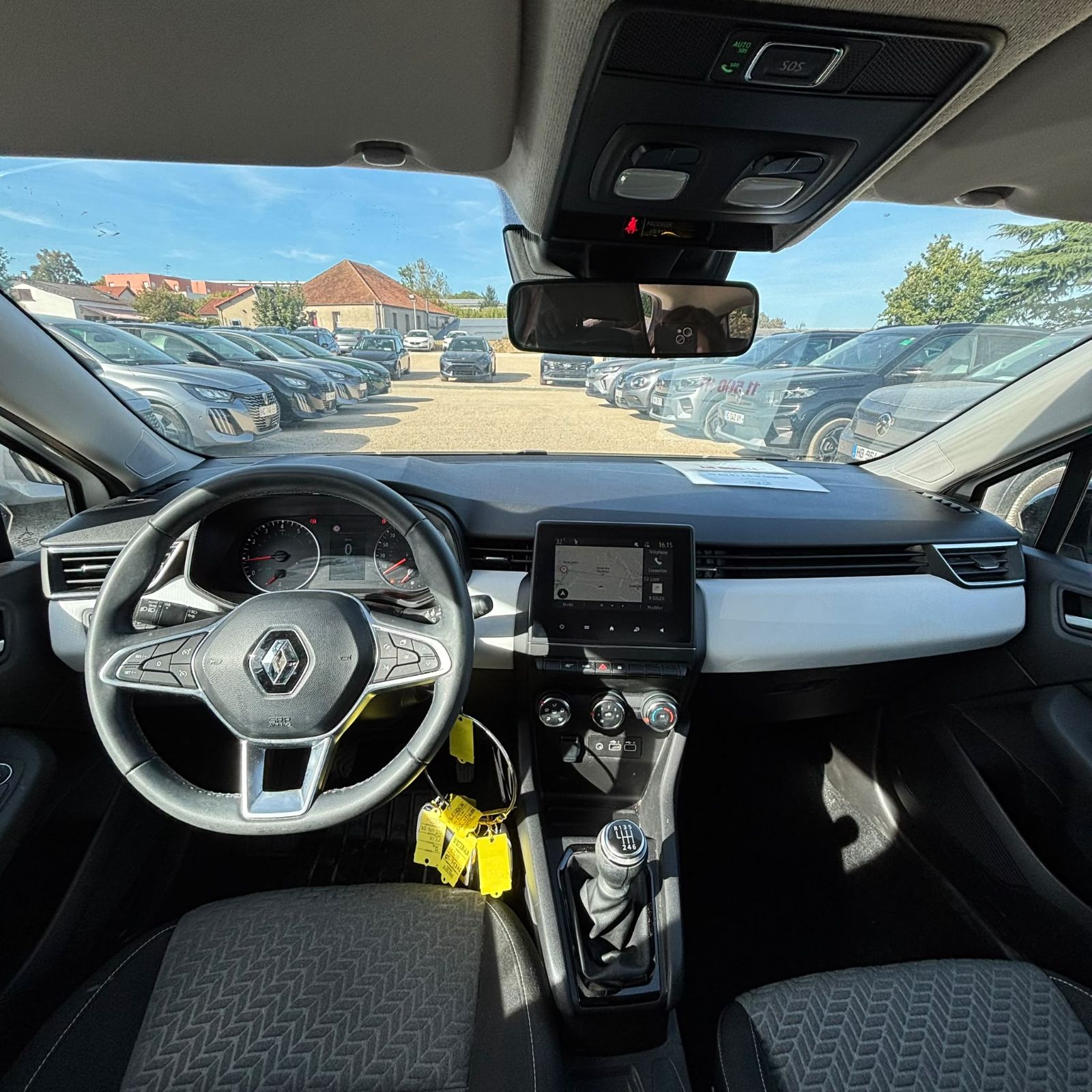 RENAULT CLIO V 1.0 TCe 90 Evolution 5P occasion - Leader export auto Algérie, licence moudjahidine, CCR (Vue 12) - DJCAR