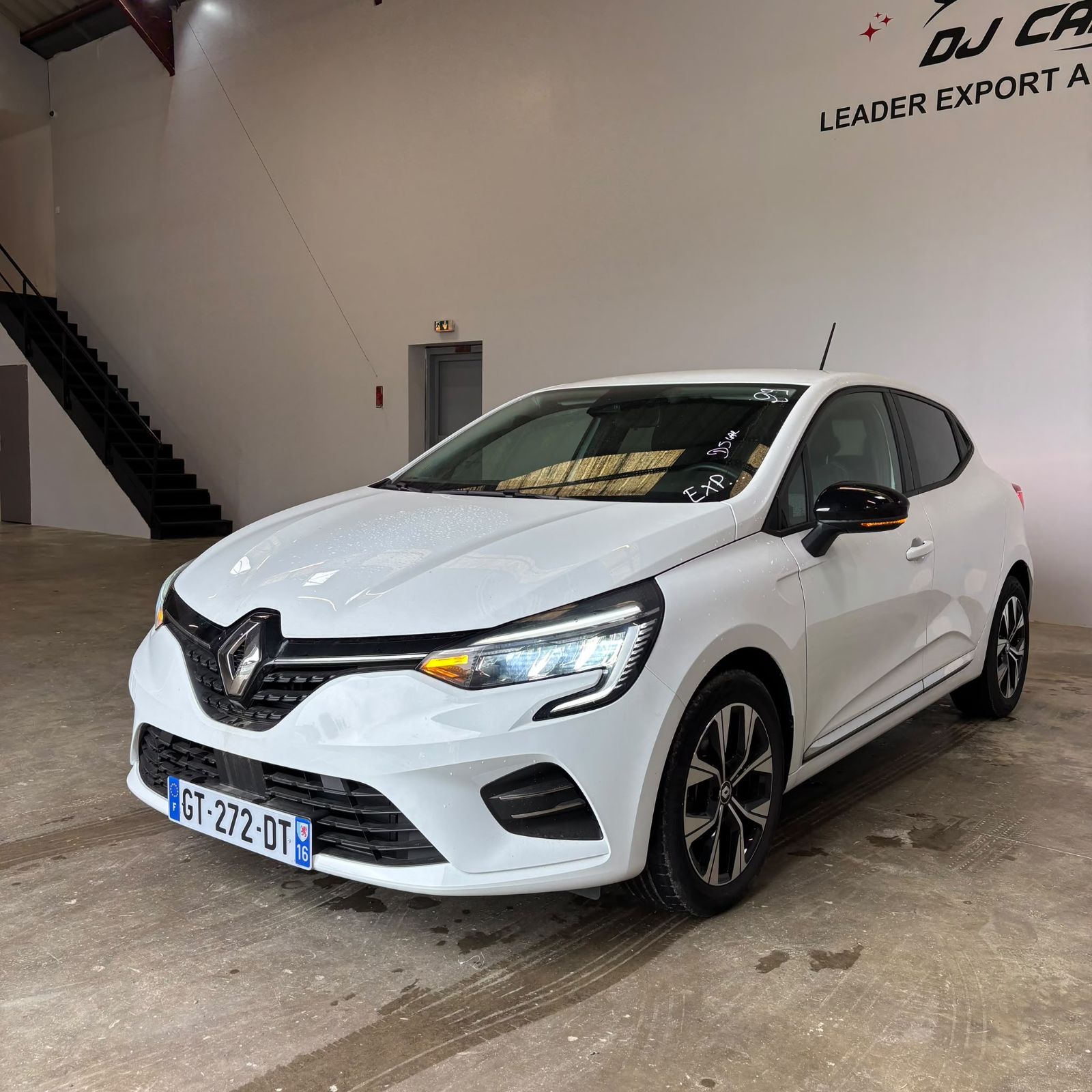 RENAULT CLIO V 1.0 TCe 90 Evolution 5P occasion - Leader export auto Algérie, licence moudjahidine, CCR (Vue 2) - DJCAR