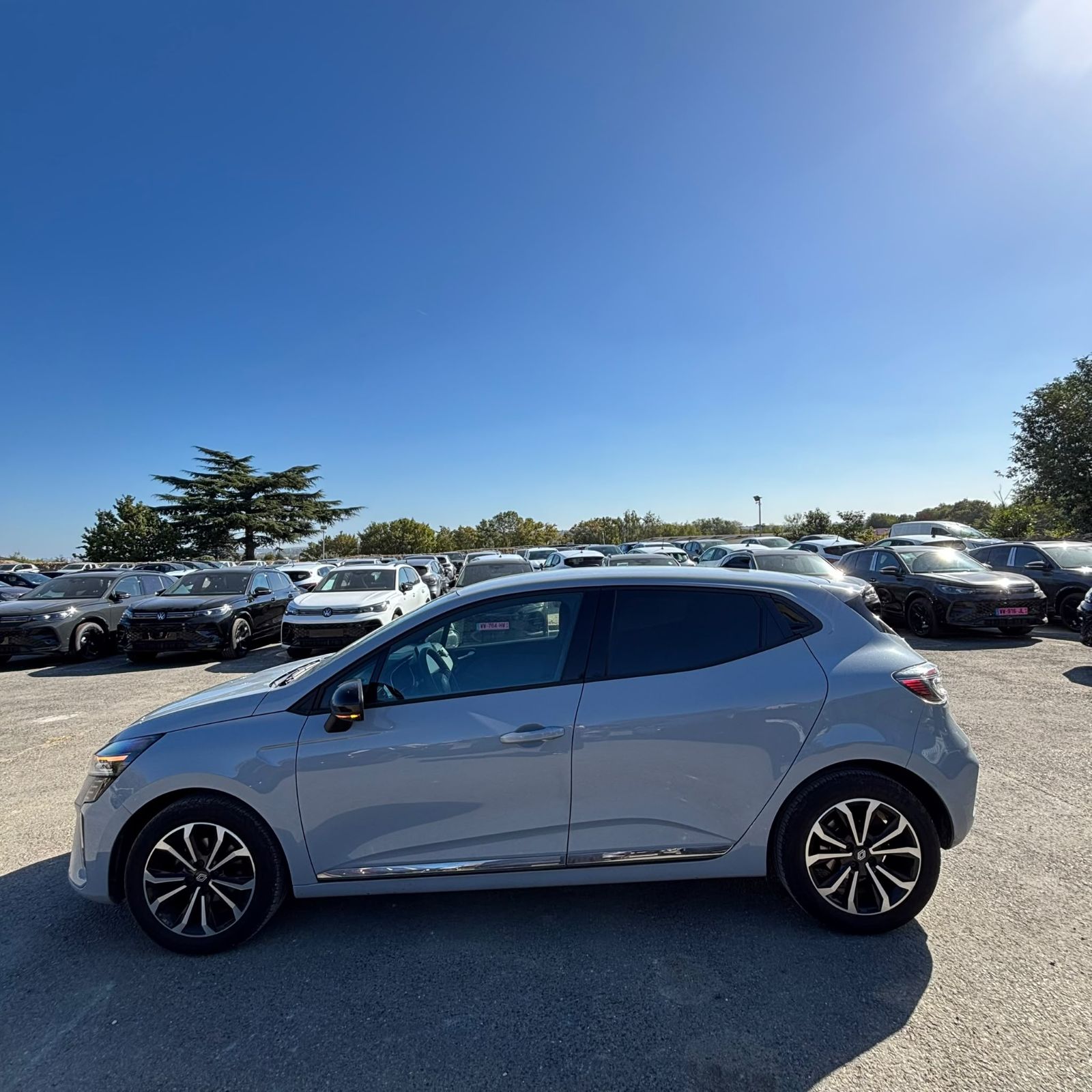 RENAULT CLIO V Eco G 100 ch GSR2 Techno 5P occasion - Leader export auto Algérie, licence moudjahidine, CCR (Vue 5) - DJCAR