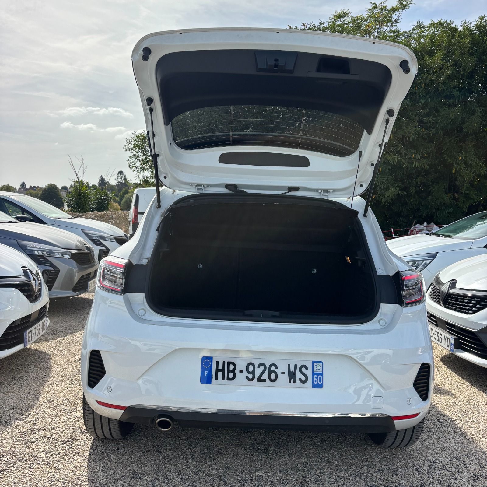 RENAULT CLIO V Eco G 100 ch GSR2 Techno 5P occasion - Leader export auto Algérie, licence moudjahidine, CCR (Vue 8) - DJCAR