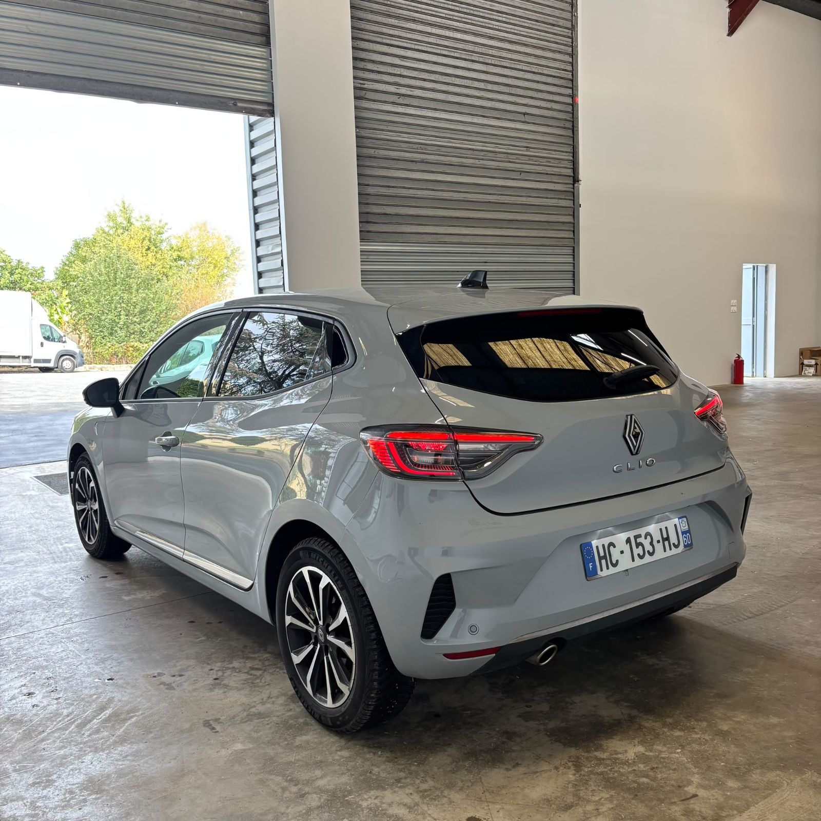 RENAULT CLIO V Eco G 100 ch GSR2 Techno 5P occasion - Leader export auto Algérie, licence moudjahidine, CCR (Vue 6) - DJCAR