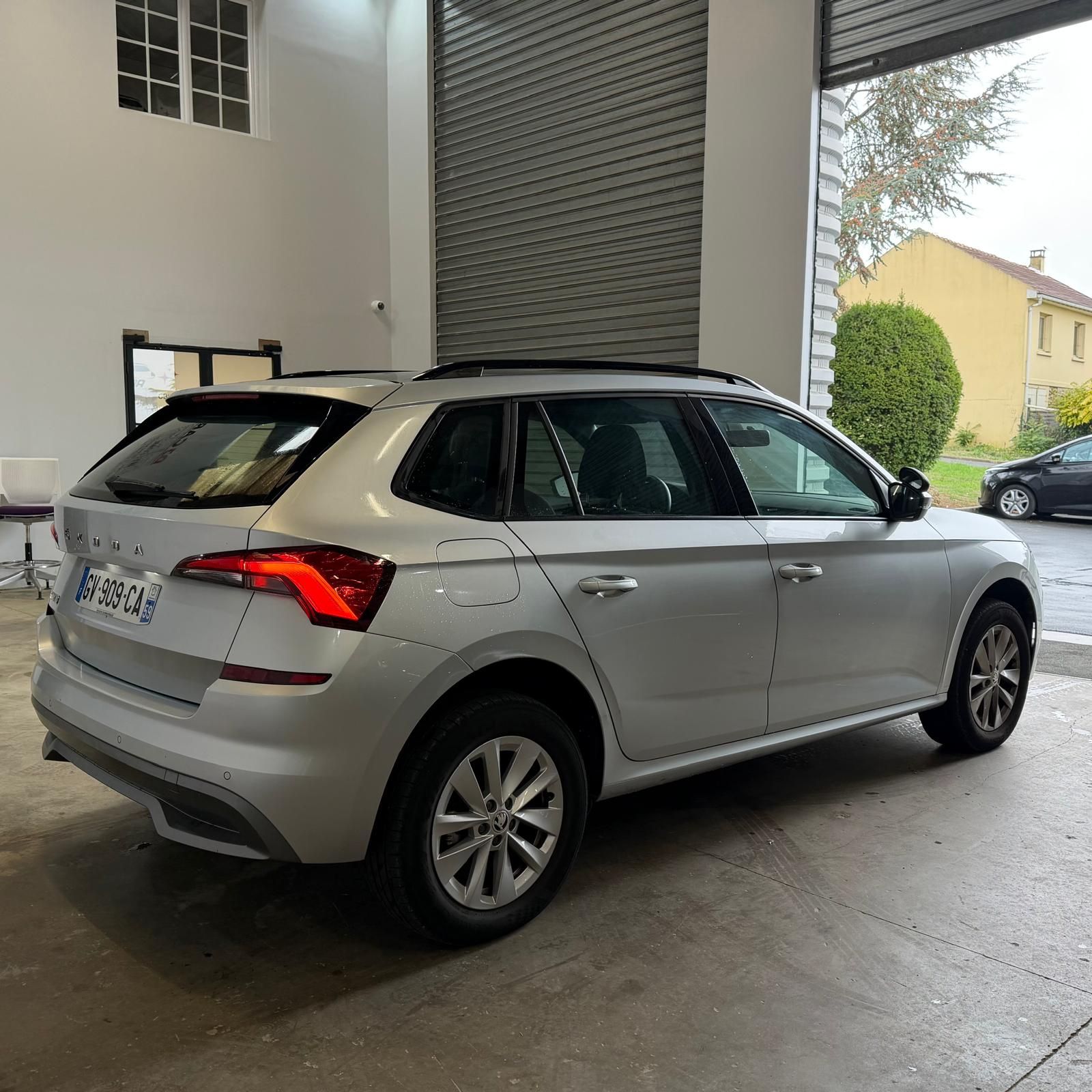 SKODA KAMIQ 1.0 TSI Evo 110 ch DSG7 Ambition occasion - Leader export auto Algérie, licence moudjahidine, CCR (Vue 5) - DJCAR