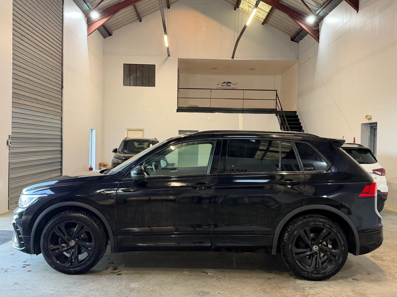 VOLKSWAGEN TIGUAN 1.5 TSI 150ch R LINE DSG7 occasion - Leader export auto Algérie, licence moudjahidine, CCR (Vue 5) - DJCAR
