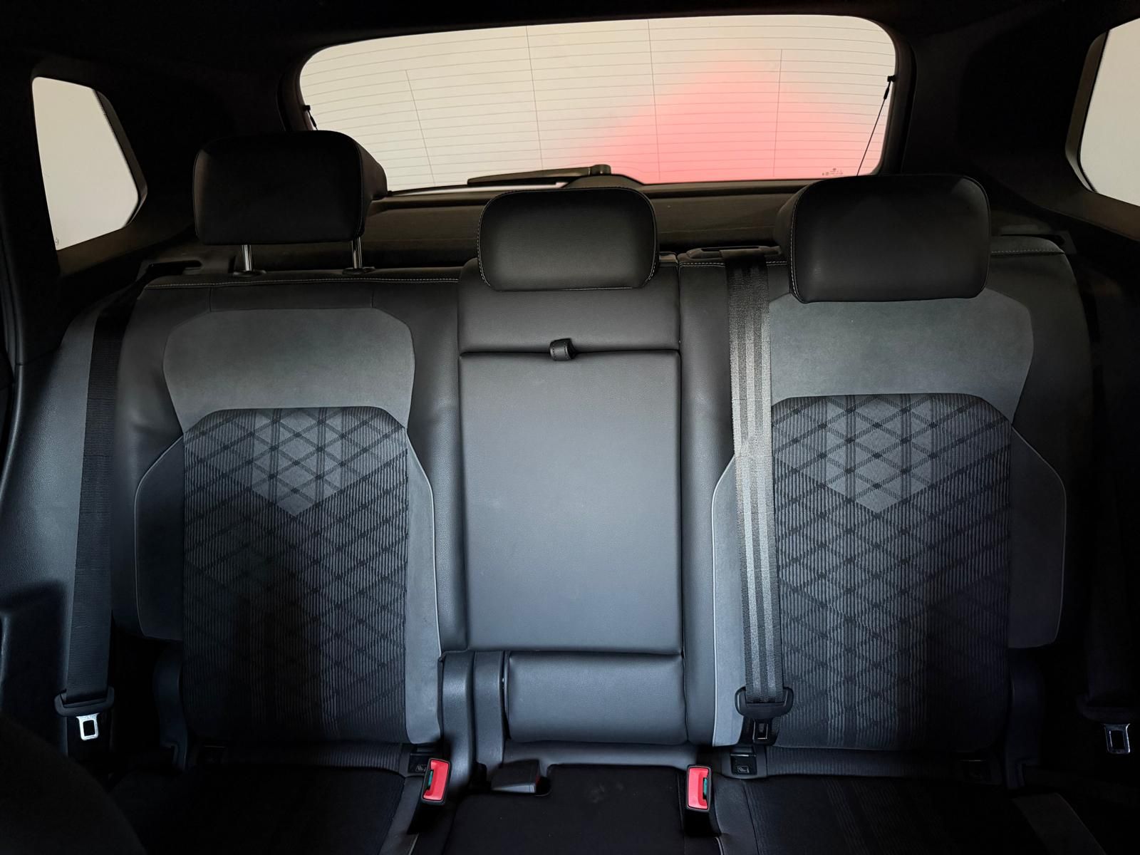 VOLKSWAGEN TIGUAN 1.5 TSI 150ch R LINE DSG7 occasion - Leader export auto Algérie, licence moudjahidine, CCR (Vue 18) - DJCAR