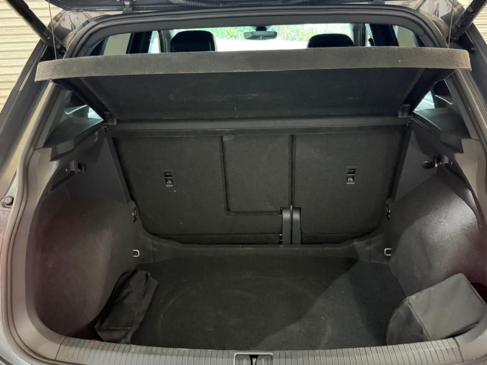 VOLKSWAGEN TIGUAN 1.5 TSI 150ch R LINE DSG7 CUIR SIEGE ELEC ATTELAGE occasion - Leader export auto Algérie, licence moudjahidine, CCR (Vue 8) - DJCAR