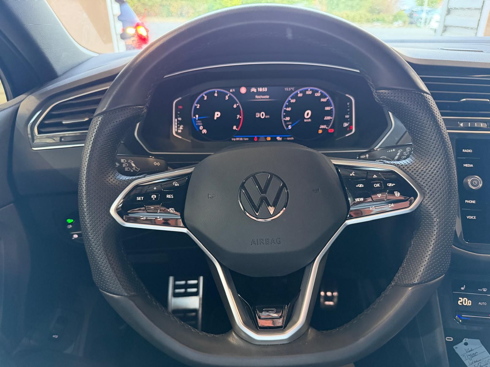 VOLKSWAGEN TIGUAN 1.5 TSI 150ch R LINE DSG7 CUIR SIEGE ELEC ATTELAGE occasion - Leader export auto Algérie, licence moudjahidine, CCR (Vue 13) - DJCAR