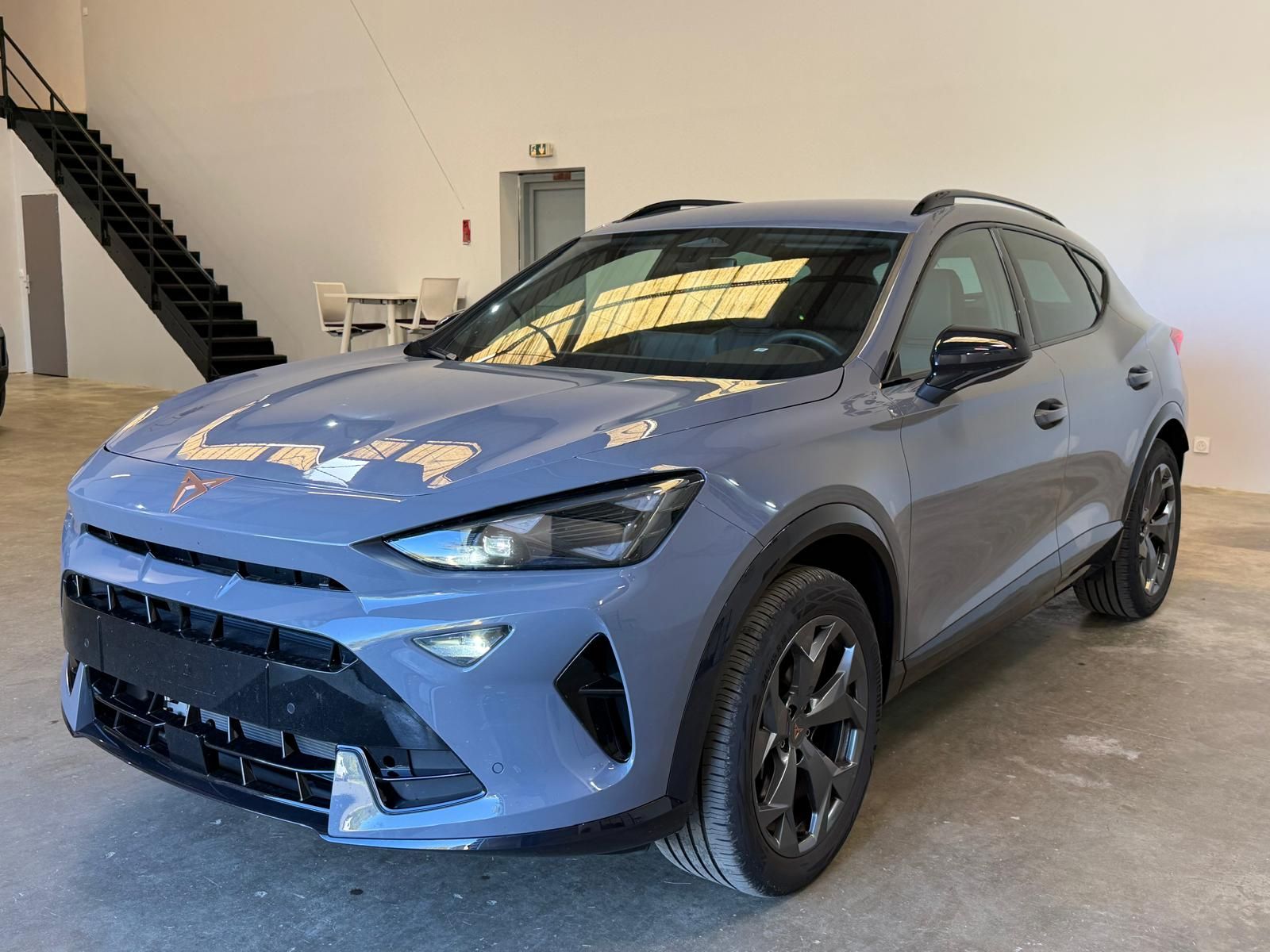 CUPRA FORMENTOR PH2 1.5 eTSI 150 ch DSG7 V 5P occasion - Leader export auto Algérie, licence moudjahidine, CCR (Vue 2) - DJCAR