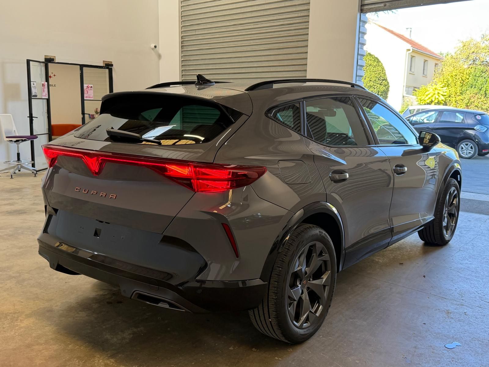 CUPRA FORMENTOR PH2 1.5 eTSI 150 ch DSG7 V 5P occasion - Leader export auto Algérie, licence moudjahidine, CCR (Vue 6) - DJCAR
