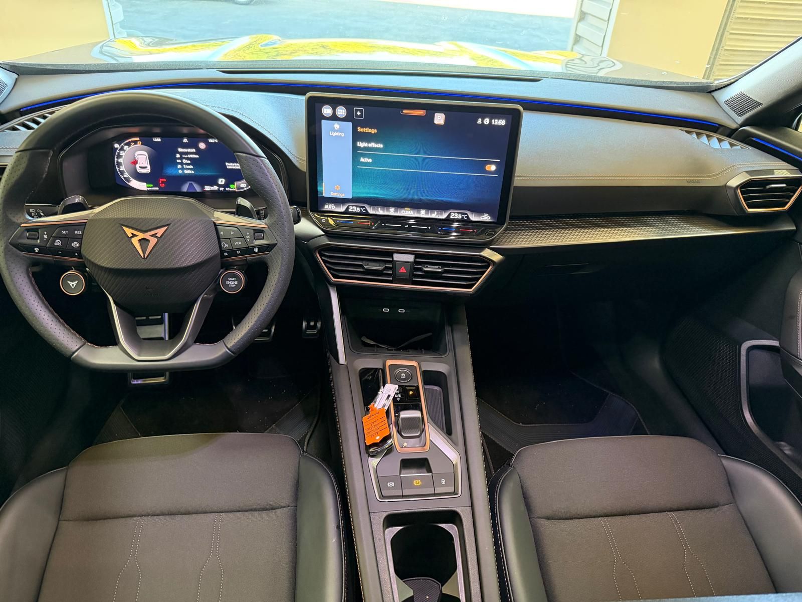 CUPRA FORMENTOR PH2 1.5 eTSI 150 ch DSG7 V 5P occasion - Leader export auto Algérie, licence moudjahidine, CCR (Vue 14) - DJCAR