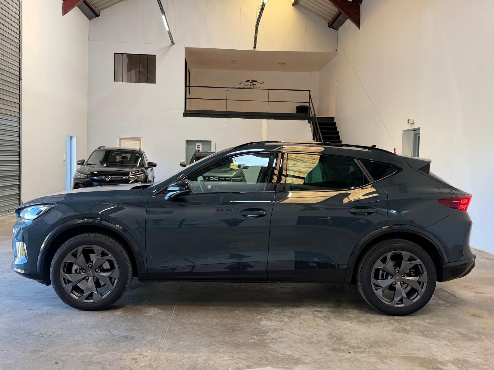 CUPRA FORMENTOR PH2 1.5 eTSI 150 ch DSG7 V 5P occasion - Leader export auto Algérie, licence moudjahidine, CCR (Vue 4) - DJCAR