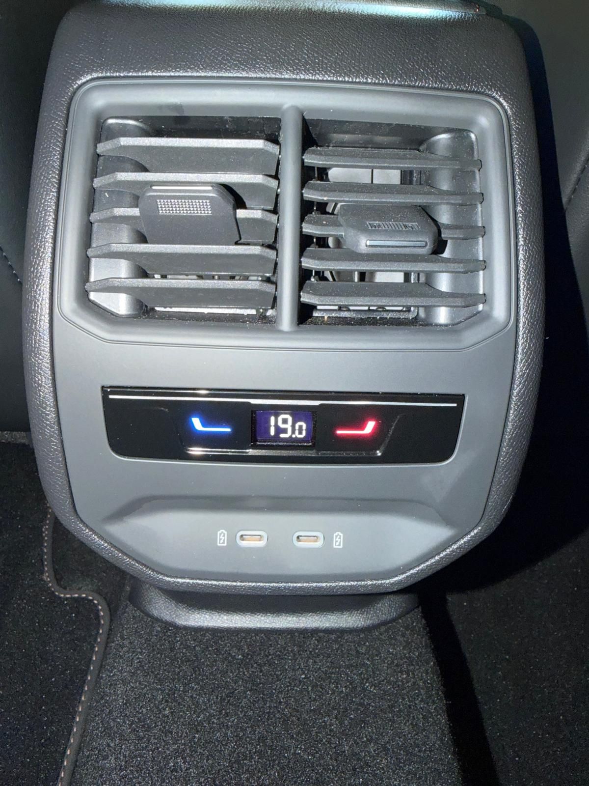 CUPRA FORMENTOR PH2 1.5 eTSI 150 ch DSG7 V 5P occasion - Leader export auto Algérie, licence moudjahidine, CCR (Vue 12) - DJCAR