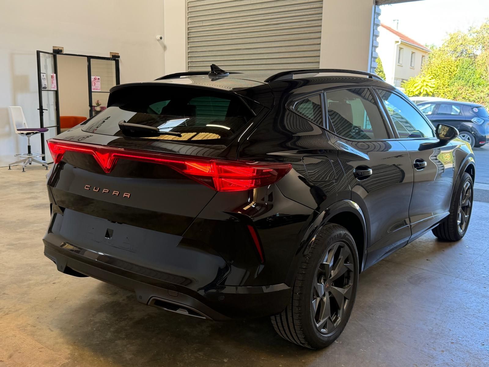 CUPRA FORMENTOR PH2 1.5 eTSI 150 ch DSG7 V 5P occasion - Leader export auto Algérie, licence moudjahidine, CCR (Vue 5) - DJCAR